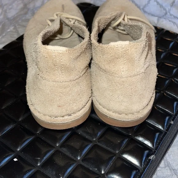 Barneys New York Suede Oxford Shoes - Picture 5 of 6